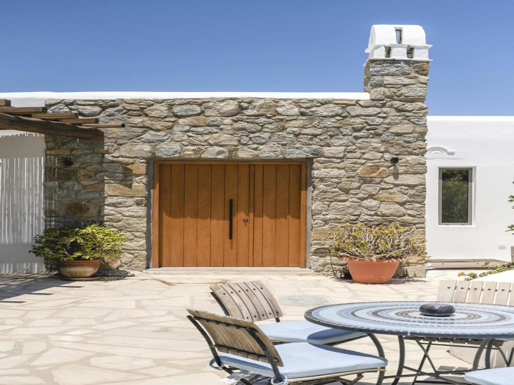Unique Cycladic With Pool *